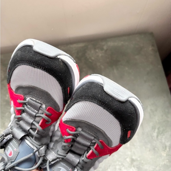 Champion OT Alter 1 mens sneakers size 9 grey red - Picture 7 of 9